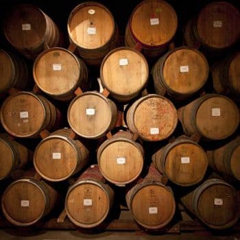 Used Eco-Friendly Oak Beer Barrels (20L-200L) with Gloss Varnishing and Heat Transfer Printing for Sale - VERTEX TRADING LIMITED - United Kingdom