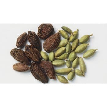 Organic green cardamom produced without chemicals or additives Green cardamom for spice blends desserts and culinary applications Fresh green cardamom packed hygienically for long shelf life Bulk green cardamom supply for wholesalers and food industries - SATTER FOOD AND BEVERAGE - Netherlands