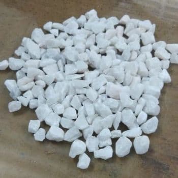 Dolomite chips in size 50-100 mm - Maharashtra Minerals Corporation Limited - India