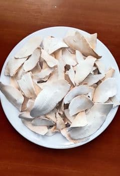 Cassava dry chips & Flour Organic Yes Features Floury Quality Analysed Grade Food grade Shelf Life 1 Year Content Starch >65% - Nutri Concepts Ltd - Kenya