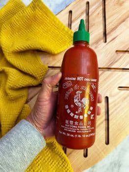 2026 HALAL Hot Sriracha Chili Sauce in Squeeze Bottle -  DAEWKAEW PANTAMANG Co., Ltd - Thailand