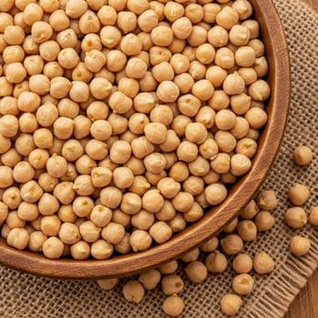 Large Size Chickpeas Carefully Processed High Purity Agricultural Commodity For Importers And Bulk Buyers Worldwide - TOSOH INTERNATIONAL - South Africa