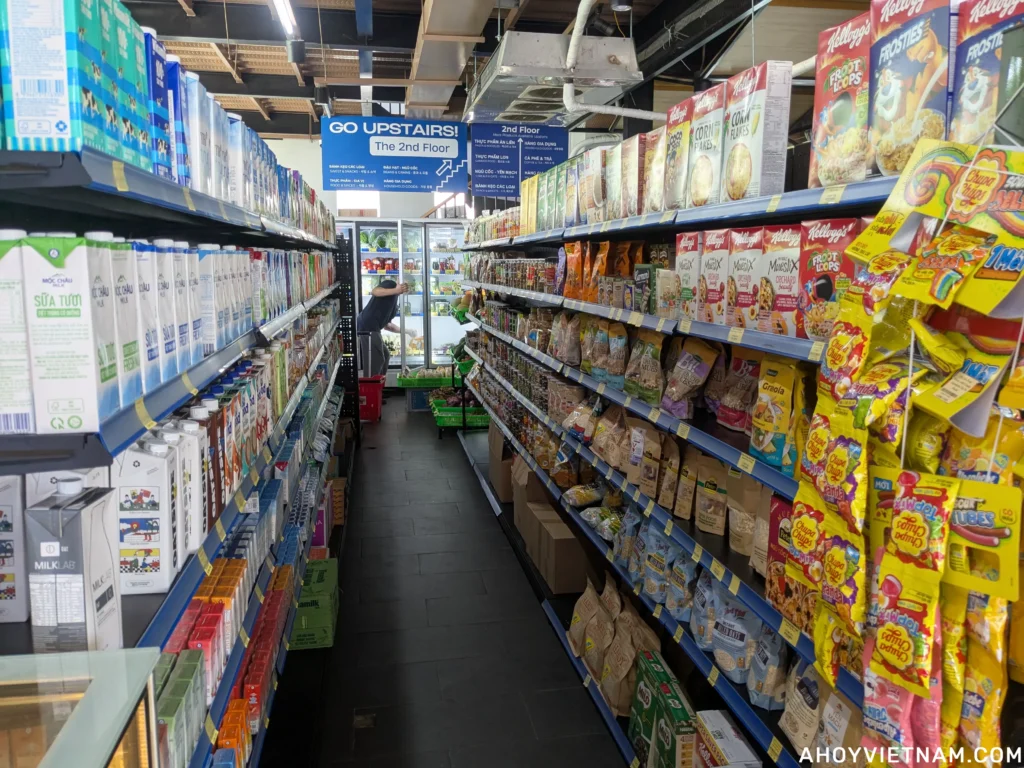 Milk-and-snacks-at-MOONMILK-Da-Nang-AhoyVietnam-1024x768-1 Asian Dairy Products Market Strategic Analysis: Q2 2025 Results & Q3/Q4 2025 Forecast